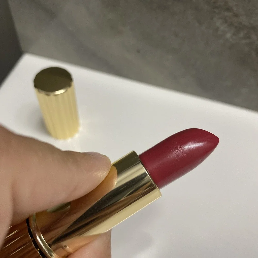 Estee Lauder Futurist Full Treatment Lipstick 04 Blazing Berry Smaller Gold Tube